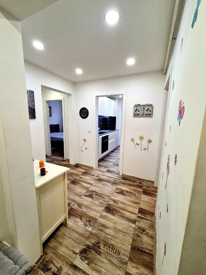 Best Apartment Central Hunedoara Exterior photo